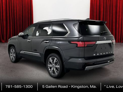 Used 2024 Toyota Sequoia Capstone AWD/4WD image 7