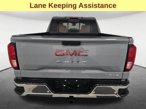 Used 2025 GMC Sierra 1500 SLE w/ Preferred Package AWD/4WD image 7