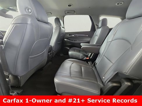 Used 2020 Buick Enclave Essence image 12