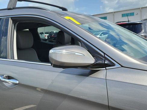 Used 2017 Hyundai Santa Fe Sport FWD image 9
