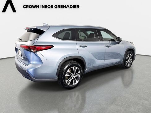 Used 2020 Toyota Highlander XLE FWD image 5