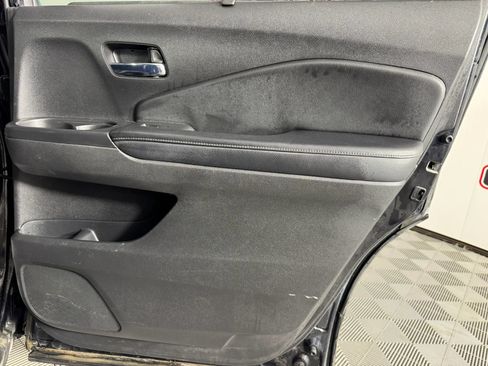 Used 2018 Honda Pilot Touring image 46