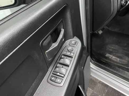 Used 2024 RAM 3500 Tradesman w/ Chrome Appearance Group AWD/4WD image 12