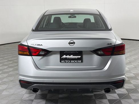 Used 2022 Nissan Altima 2.5 SR FWD image 6