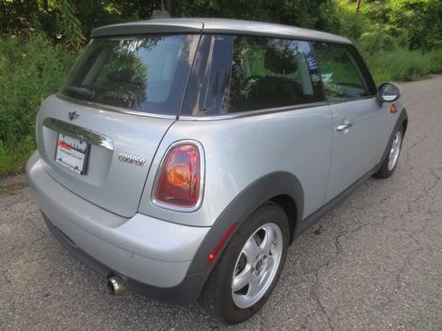 Used 2009 MINI Cooper Hardtop FWD image 4