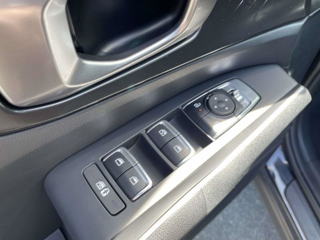 Certified 2026 Kia Sorento LX FWD image 18