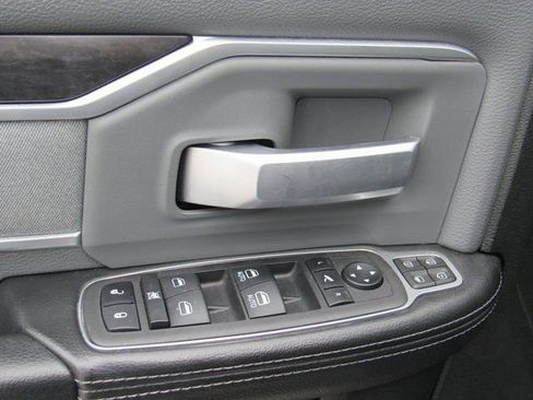 Used 2023 RAM 2500 Big Horn w/ Level 1 Equipment Group image 14