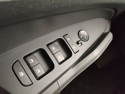 Used 2024 Kia Sportage LX FWD image 27