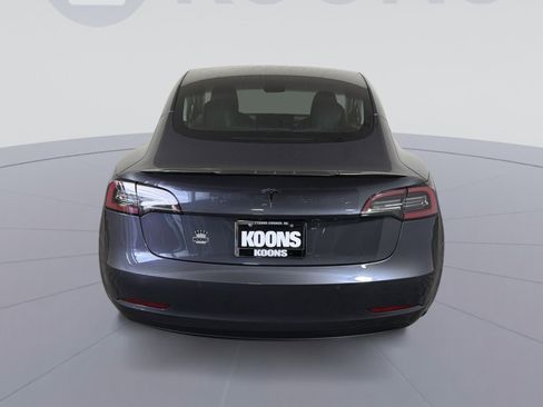 Used 2019 Tesla Model 3 Mid Range image 5