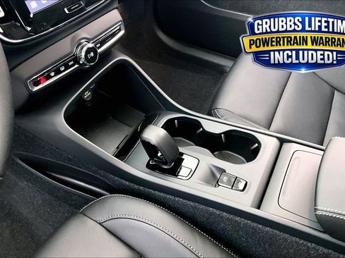 New 2026 Volvo XC40 B5 Core AWD/4WD image 27