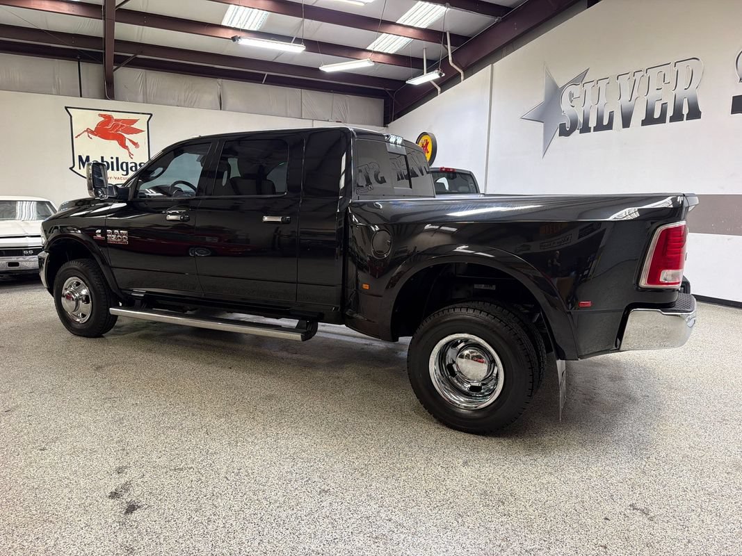 Used 2018 RAM 3500 Laramie w/ Convenience Group AWD/4WD image 4