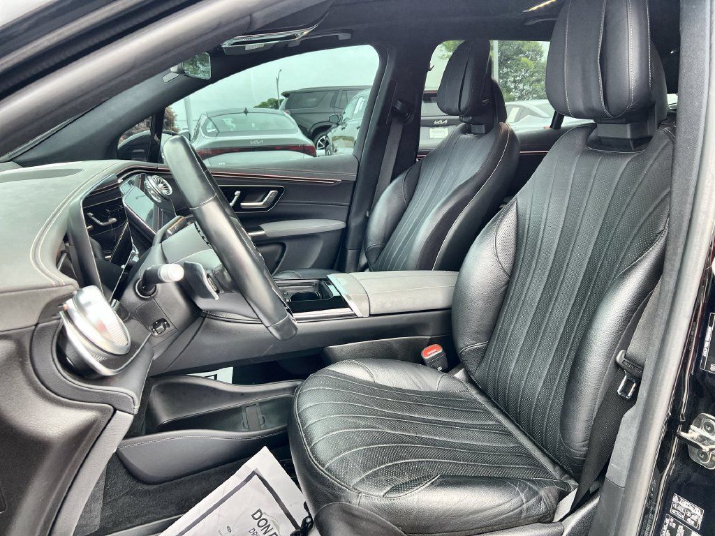 Used 2023 Mercedes-Benz EQS 450+ SUV image 11