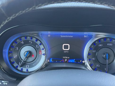 Used 2020 Chrysler 300 S RWD image 18
