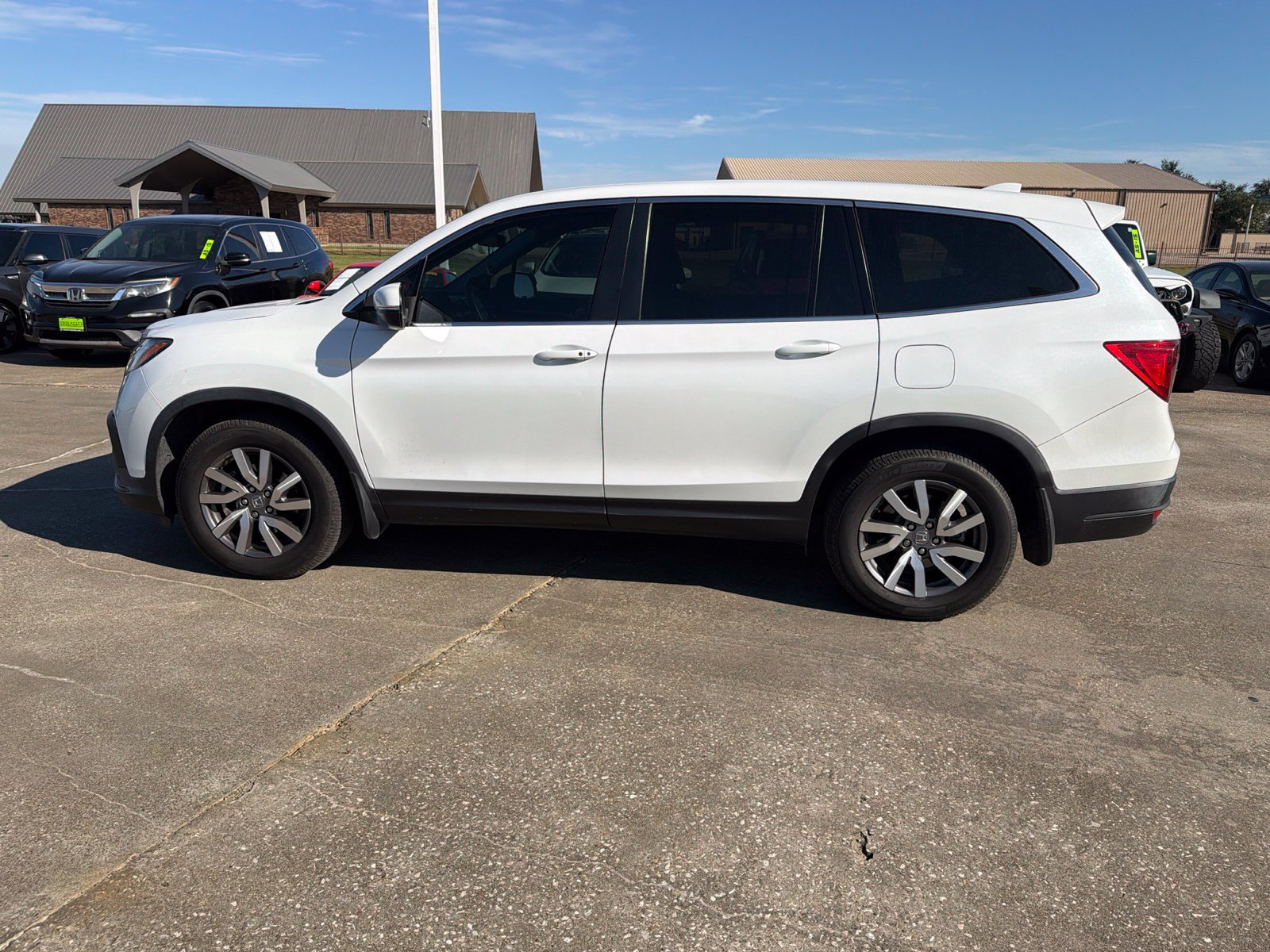 Used 2021 Honda Pilot EX image 3