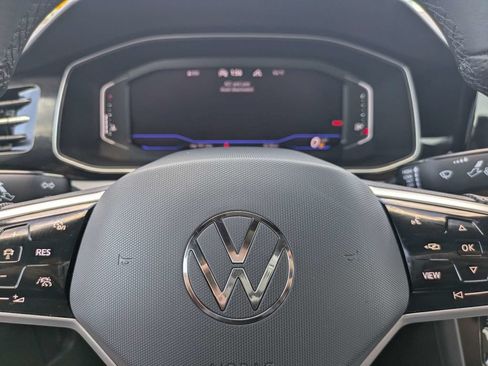 Certified 2025 Volkswagen Jetta GLI Autobahn FWD image 30