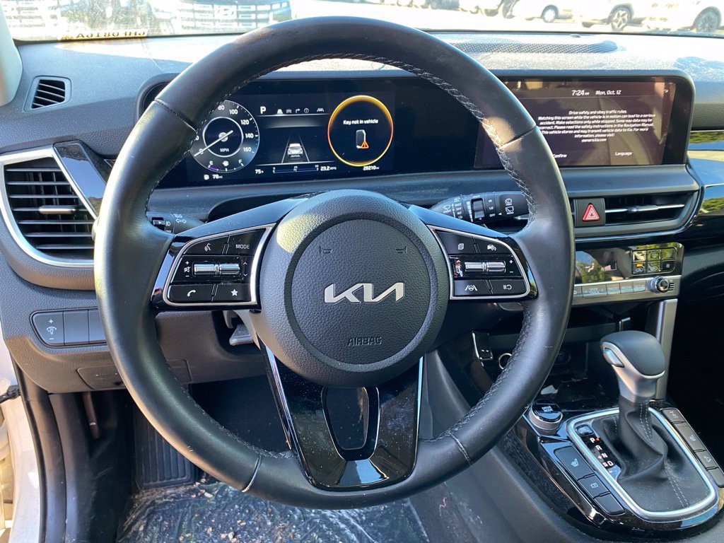 Used 2024 Kia Seltos X-Line AWD/4WD image 11