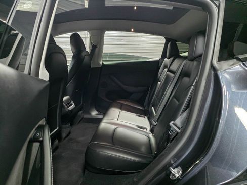 Used 2024 Tesla Model Y Long Range image 16