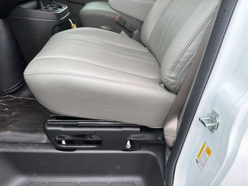 New 2025 Chevrolet Express 3500 w/ Driver Convenience Package image 15