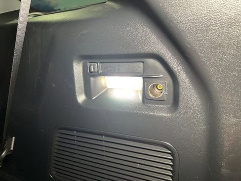 Used 2022 Ford Explorer Limited image 71