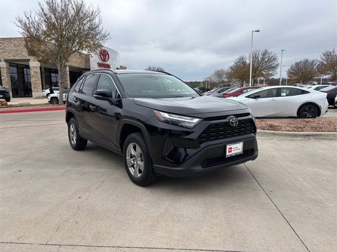 Certified 2023 Toyota RAV4 XLE image 7