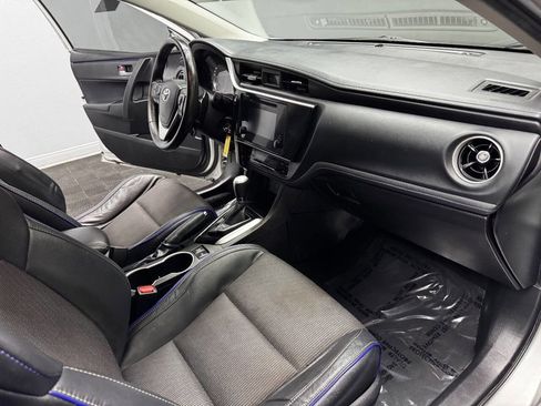 Used 2019 Toyota Corolla SE w/ Carpet Mat Package (TMS) FWD image 55