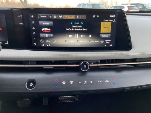 Used 2024 Nissan Ariya AWD image 19