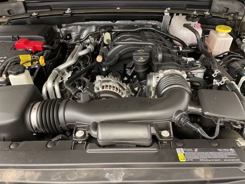 New 2025 Jeep Gladiator Mojave w/ Convenience Group image 18