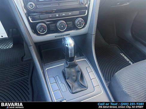 Used 2018 Volkswagen Passat 2.0T S FWD image 22