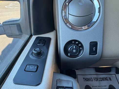 Used 2015 Ford F450 Lariat w/ Lariat Interior Package image 24