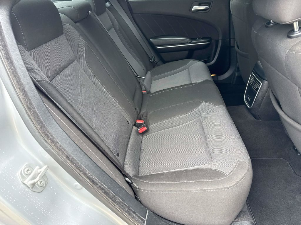 Used 2022 Dodge Charger SXT RWD image 9