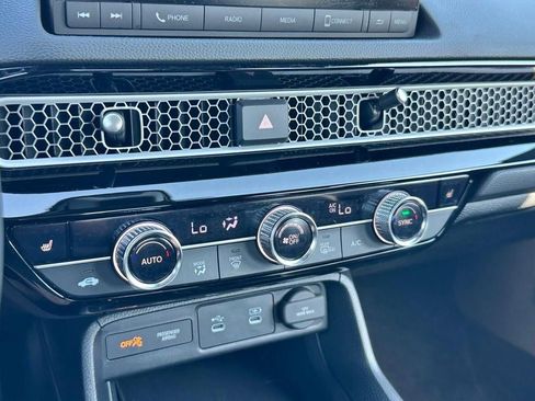 Used 2025 Honda Civic Sport image 16