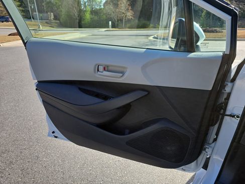 Used 2026 Toyota Corolla LE image 29