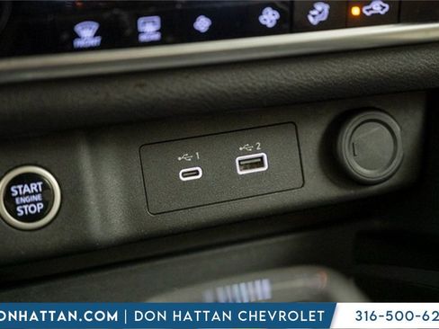 Used 2023 Nissan Rogue SV image 11