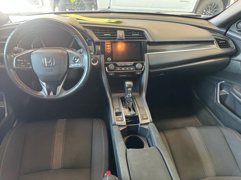 Used 2021 Honda Civic EX image 13