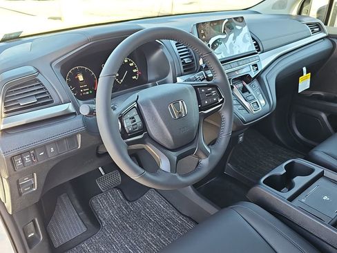 New 2026 Honda Odyssey EX-L image 17