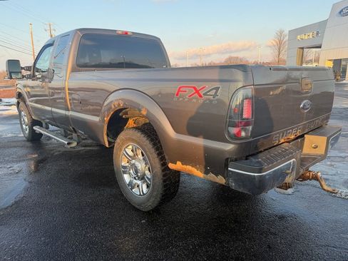 Used 2016 Ford F250 XL w/ XL Appearance Package image 3