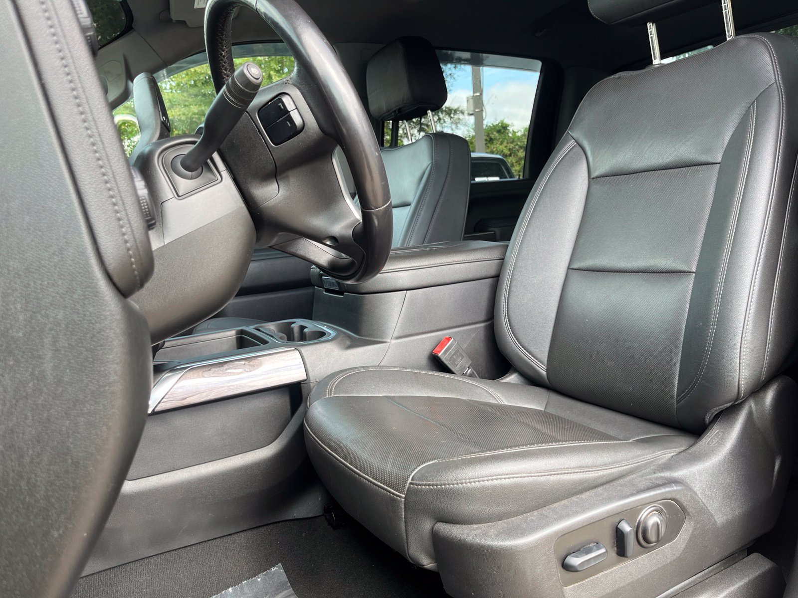 Used 2022 Chevrolet Silverado 3500 LTZ w/ LTZ Plus Package AWD/4WD image 8
