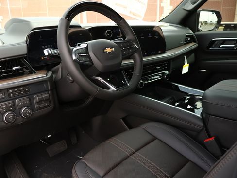 New 2026 Chevrolet Tahoe High Country AWD/4WD image 3