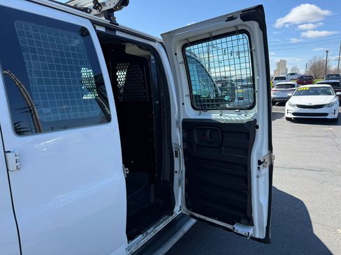 Used 2020 Chevrolet Express 2500 w/ Driver Convenience Package image 25