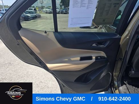 Used 2023 Chevrolet Equinox Premier AWD/4WD image 35