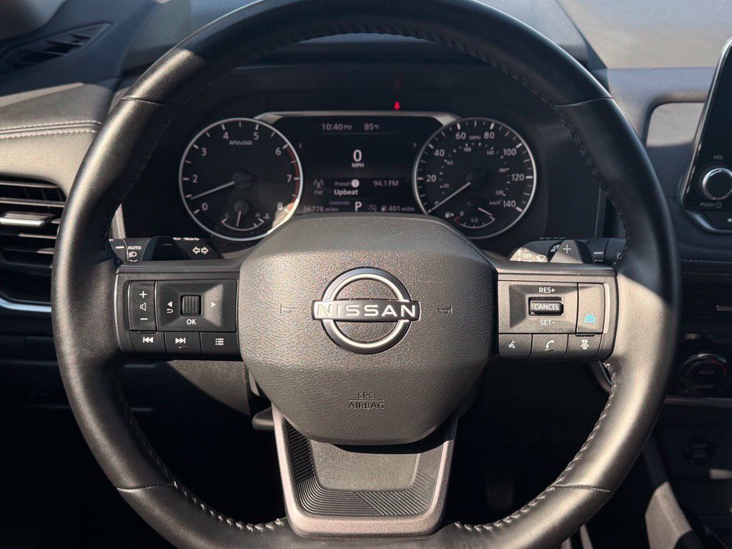 Used 2025 Nissan Rogue SV FWD image 13