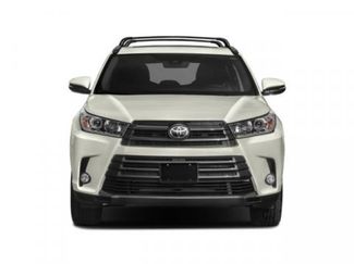 Used 2019 Toyota Highlander SE AWD/4WD video 4