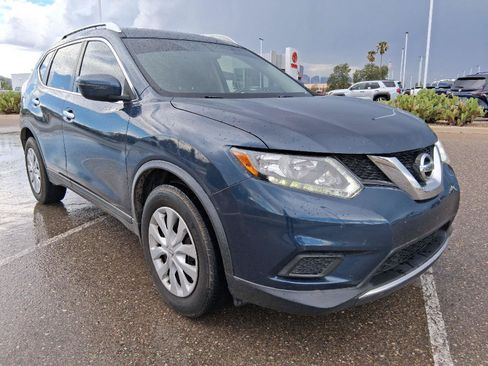 Used 2016 Nissan Rogue S w/ Appearance Package FWD image 7