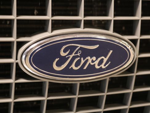 Used 2000 Ford Excursion Limited image 67