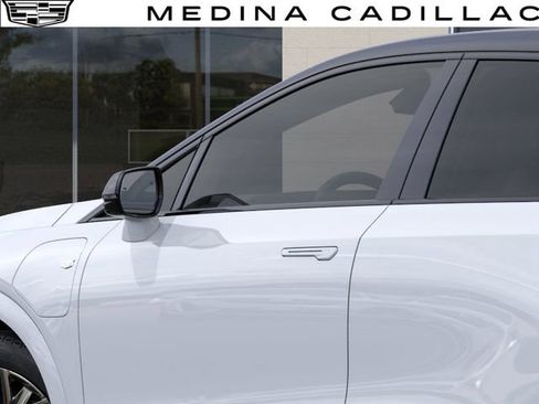 New 2026 Cadillac Optiq V AWD/4WD image 13