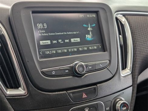 Used 2016 Chevrolet Malibu LT image 18