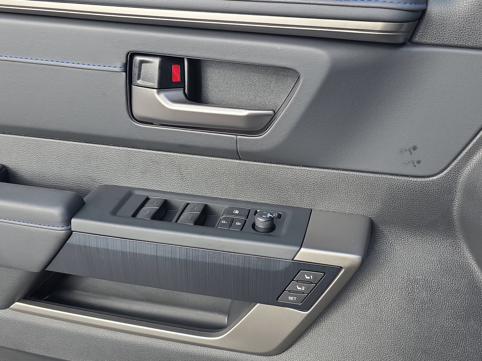 New 2026 Toyota Sequoia Platinum AWD/4WD image 24