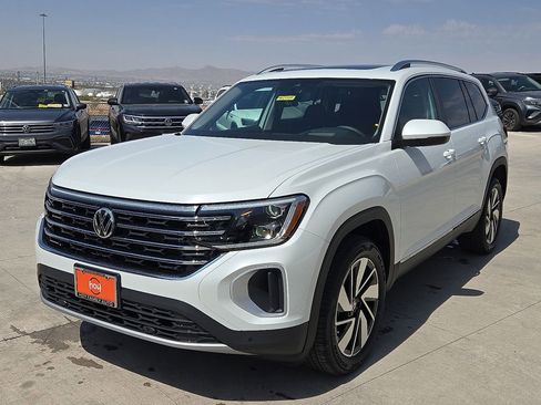 Used 2025 Volkswagen Atlas SEL image 5