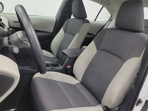Used 2025 Toyota Corolla LE FWD image 22