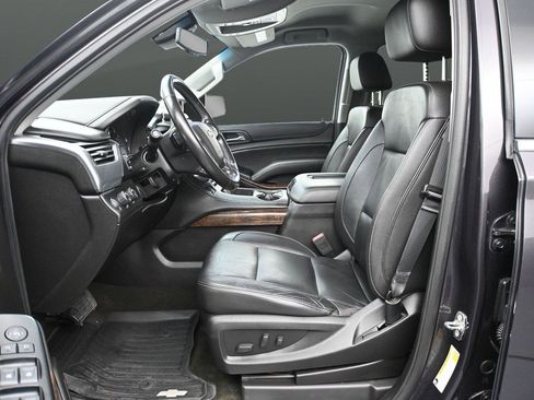 Used 2018 Chevrolet Tahoe LT AWD/4WD image 7